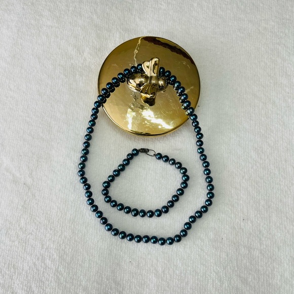 Black pearl necklace and bracelet - Picture 2 of 2